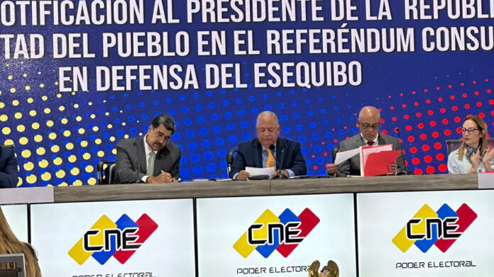 entrega-del-acta-con-los-resultados-del-referendo-por-el-esequibo-14925